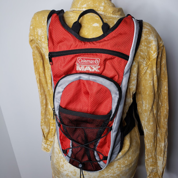 coleman max hydration backpack
